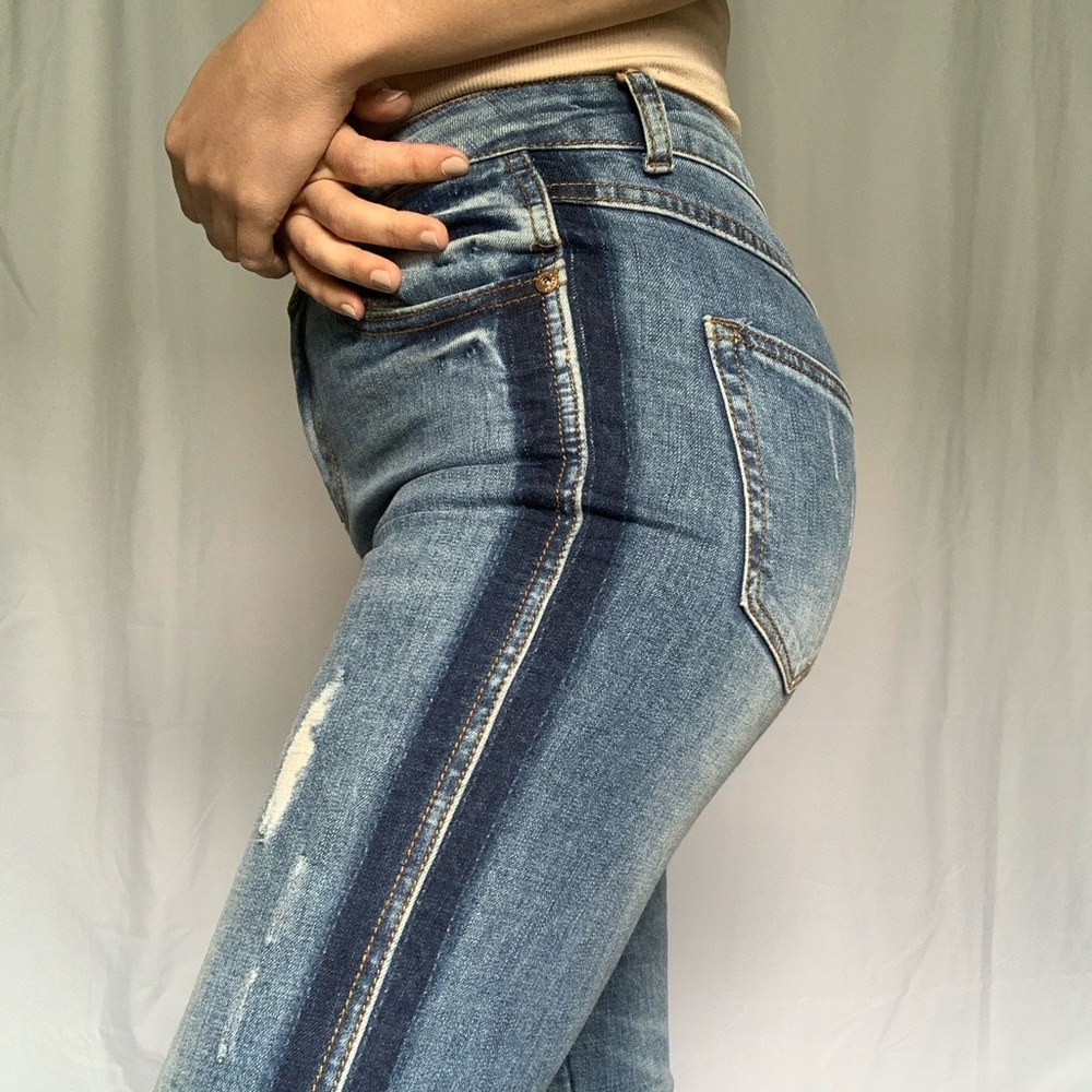Vestique jeans mid rise flare style